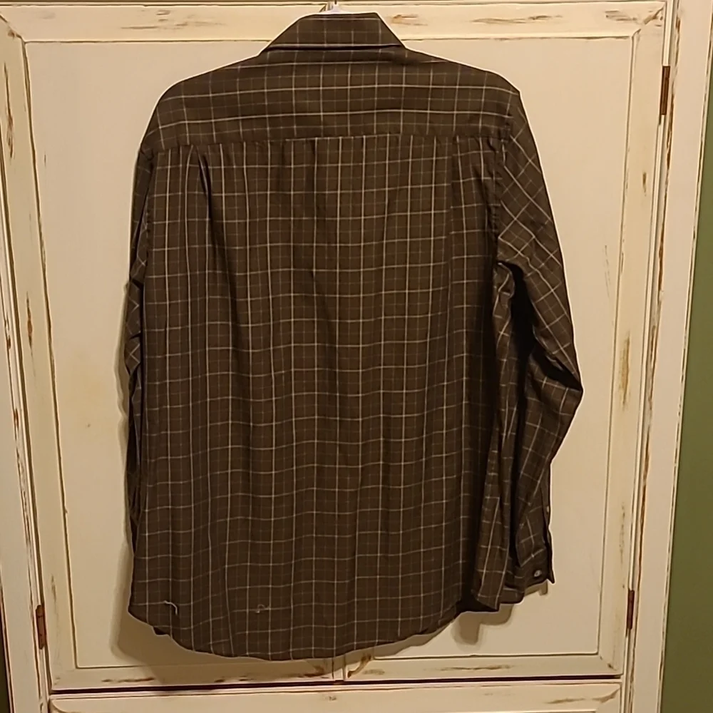 Shirt - Picture 4 of 4
